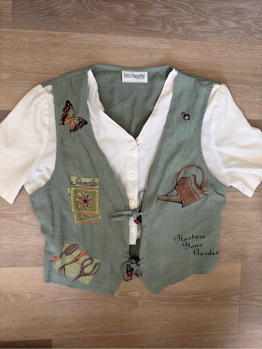 Vintage Très Paquette Garden Graphic Layered Vest Blouse